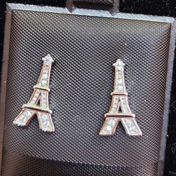 Eiffel Tower Earrings - Picture 1 of 1